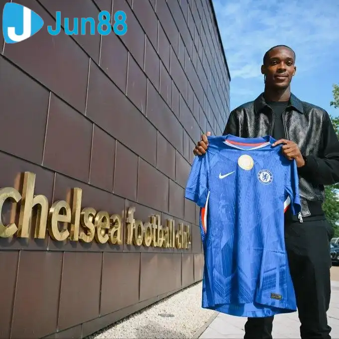 Chelsea đã đạt thỏa thuận chiêu mộ Emmanuel Emegha từ Strasbourg. Ảnh: X @ChelseaFC