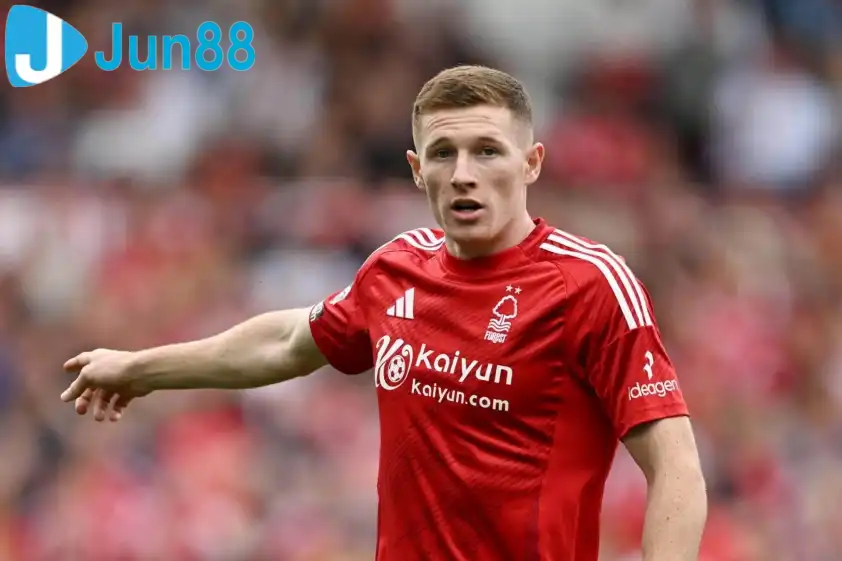 MU được cho là sẵn sàng chi đậm cho Elliot Anderson (Ảnh: TNYT).