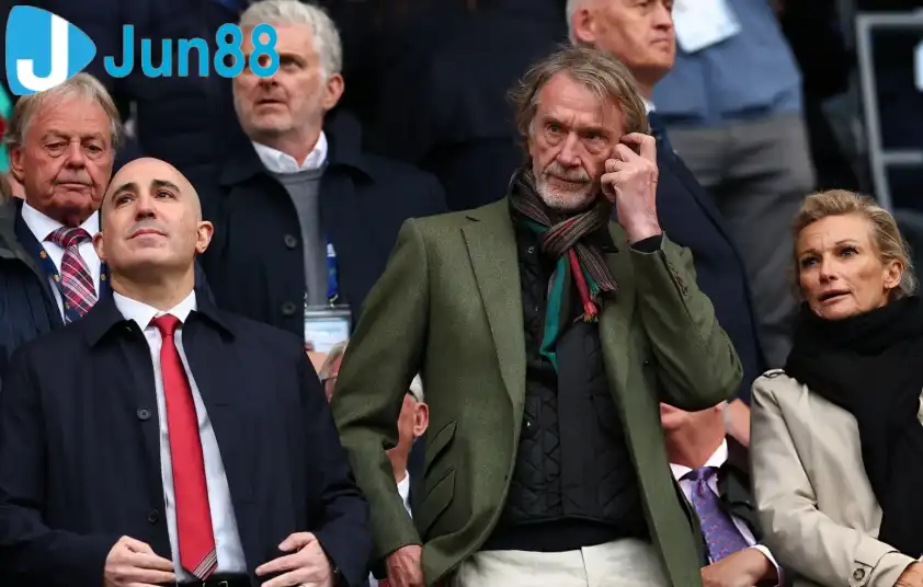 Man Utd trải qua chuỗi ngày đen tối dưới triệu đại Sir Jim Ratcliffe