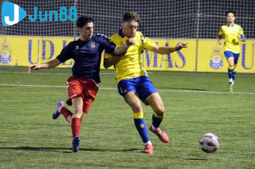 Với phong độ thăng hoa, Las Palmas C được dự đoán sẽ nối dài chuỗi bất bại với một chiến thắng.